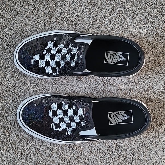 Classic Slip-On - Picture 1 of 2